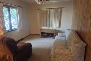 302 Maple Ave, Clinton, WI 53525 - Photo 13