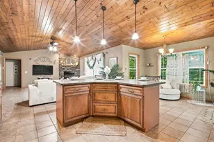 W10886 Westfox Rd, Fox Lake, WI 53933 - Photo 9