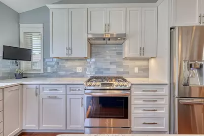 601 Wheatland Drive, Cambridge, WI 53523 - Photo 9