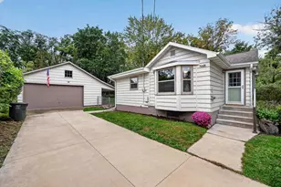 341 W Chicago St, Stoughton, WI 53589 - Photo 35