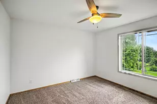 510 Nightingale Ln, Cottage Grove, WI 53527 - Photo 23