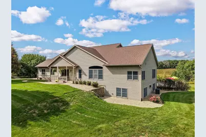 852 Canal Road, Marshall, WI 53559 - Photo 3