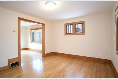 135/137 Division Street, Madison, WI 53704 - Photo 7