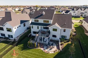 905 Roger Ct, Waunakee, WI 53597 - Photo 39