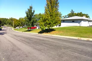 202 Sunset Dr, DeForest, WI 53532 - Photo 7
