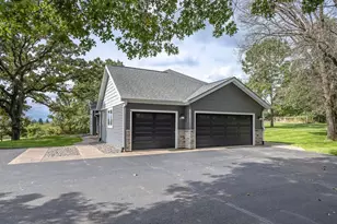N6877 Briggs Rd, Holmen, WI 54636 - Photo 9
