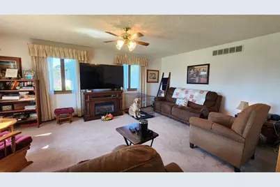 206 Hancock Drive, Orangeville, IL 61060 - Photo 11