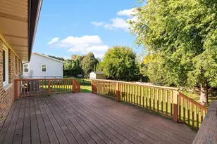 1722 S Thompson Dr, Madison, WI 53716 - Photo 33