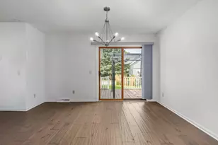 438 Cherry Hill Dr, Madison, WI 53717 - Photo 5