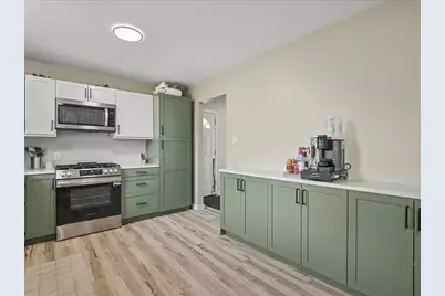 1204 E Wisconsin Street, Delavan, WI 53115 - Photo 13