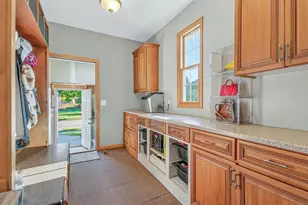 7201 Countrywood Ln, Madison, WI 53719 - Photo 27