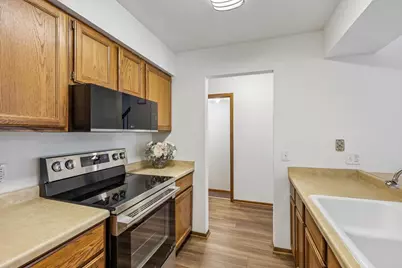 867 Henry Street, Waunakee, WI 53597 - Photo 9