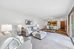 867 Henry St, Waunakee, WI 53597 - Photo 7