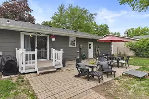 810 Suffolk Dr, Janesville, WI 53546 - Photo 7
