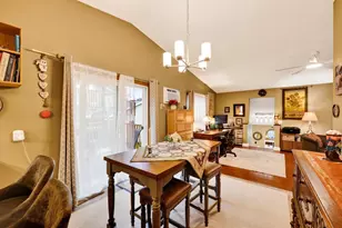 1727 Delaware Dr, Sun Prairie, WI 53590 - Photo 17