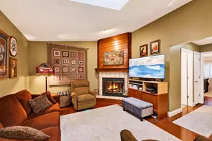 1727 Delaware Dr, Sun Prairie, WI 53590 - Photo 9