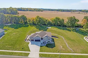 420 Ridgeway Dr, Rio, WI 53960 - Photo 1