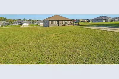 420 Ridgeway Drive, Rio, WI 53960 - Photo 17