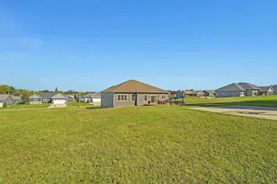 420 Ridgeway Dr, Rio, WI 53960 - Photo 17