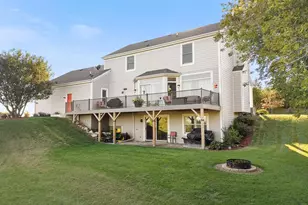 9660 Skyline Dr, Wayne, WI 53002 - Photo 79