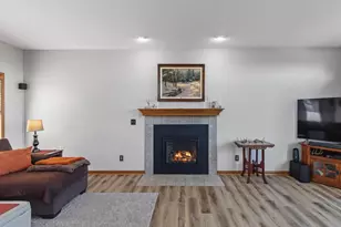 9660 Skyline Dr, Wayne, WI 53002 - Photo 5