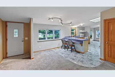 5688 S Bird Street, Sun Prairie, WI 53590 - Photo 11