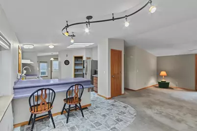 5688 S Bird Street, Sun Prairie, WI 53590 - Photo 9