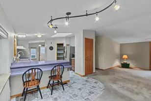 5688 S Bird St, Sun Prairie, WI 53590 - Photo 9