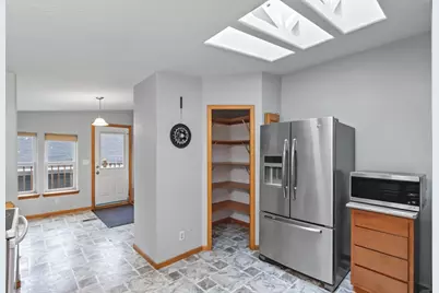 5688 S Bird Street, Sun Prairie, WI 53590 - Photo 5