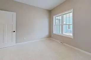 3719 Newcastle Dr, Janesville, WI 53546 - Photo 15