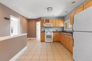 170 S Jackson St, Janesville, WI 53548 - Photo 5