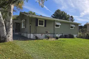 908 Mildred Ave, Edgerton, WI 53534 - Photo 3
