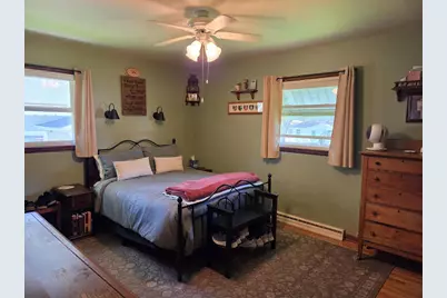908 Mildred Avenue, Edgerton, WI 53534 - Photo 9