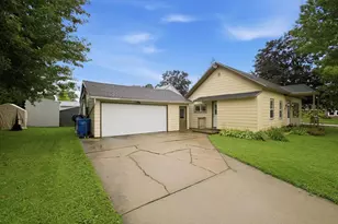 416 W Florence St, Cambria, WI 53923 - Photo 17