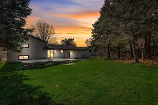 1110 Sunfield St, Sun Prairie, WI 53590 - Photo 37