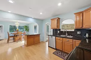 5133 Door Dr, Madison, WI 53705 - Photo 5