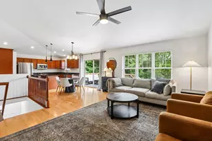 2676 Oak Knoll Dr, Fitchburg, WI 53711 - Photo 5