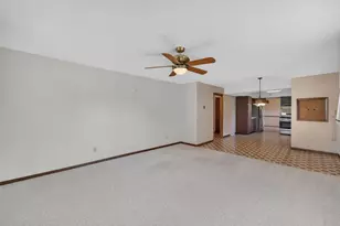 7017 Prairie Dr, Middleton, WI 53562 - Photo 15