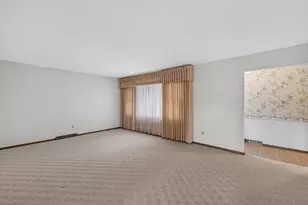 7017 Prairie Dr, Middleton, WI 53562 - Photo 3