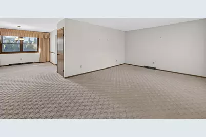 7017 Prairie Drive, Middleton, WI 53562 - Photo 5