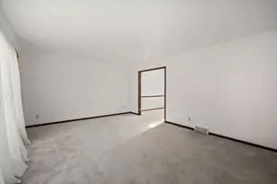 420 Melody Ln, Verona, WI 53593 - Photo 17