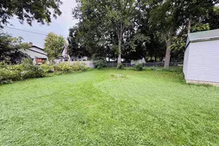 307 N Pearl St, Janesville, WI 53548 - Photo 15