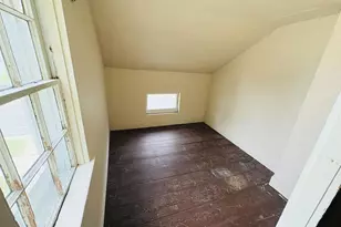307 N Pearl St, Janesville, WI 53548 - Photo 9