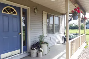 7950 Broadway Rd, Omro, WI 54963 - Photo 5