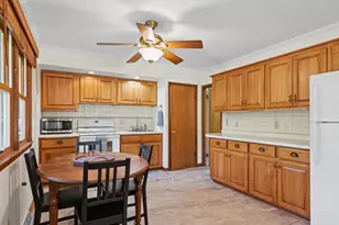 W1147 Lillian St, Green Lake, WI 54941 - Photo 25