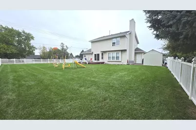 1304 N Wuthering Hills Drive, Janesville, WI 53546 - Photo 5