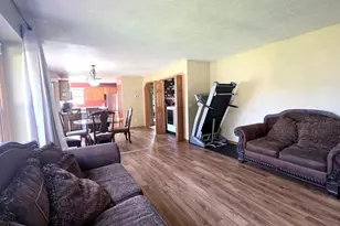 1304 N Wuthering Hills Dr, Janesville, WI 53546 - Photo 7