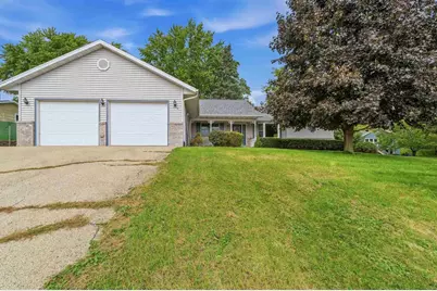 812 E South Street, Beaver Dam, WI 53916 - Photo 33
