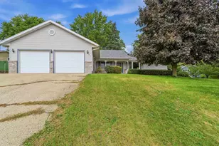 812 E South St, Beaver Dam, WI 53916 - Photo 33