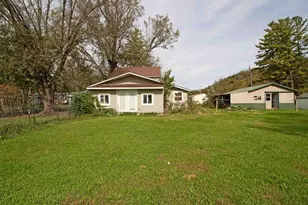 25303 Jefferson St, Richland Center, WI 53581 - Photo 3